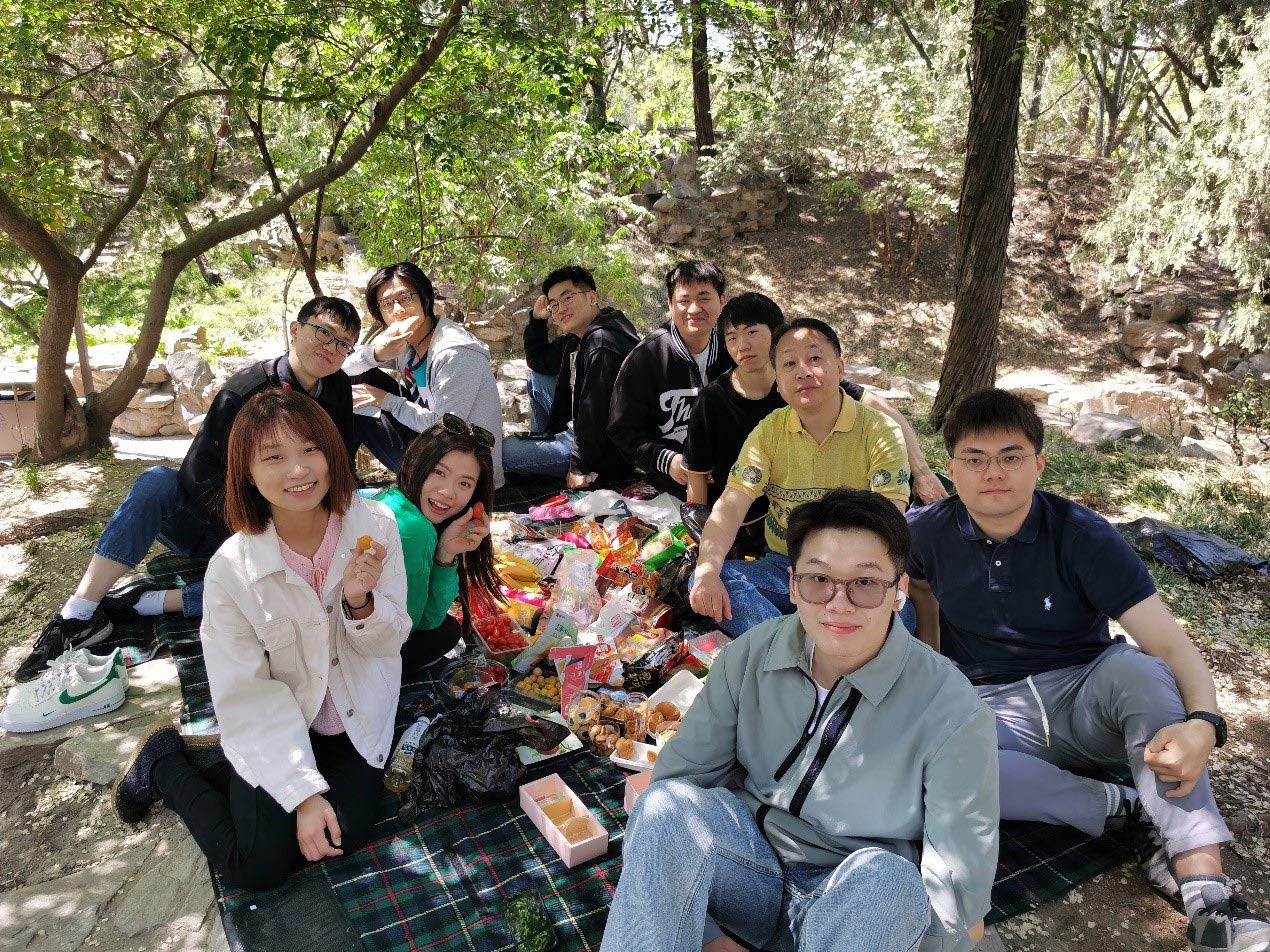 2023 Spring outing-Shichahai Park and Jingshan Park